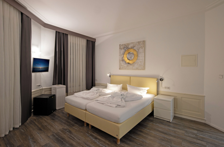 Bedroom 3, Hotel Scheffelhof, Konstanz