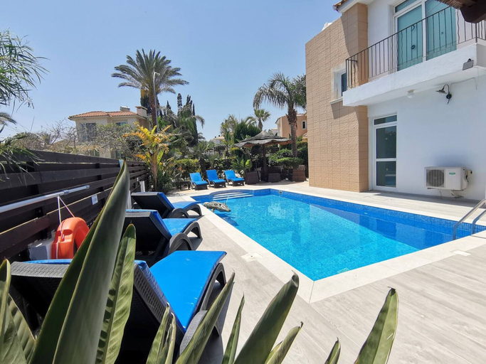 Room 5, Artemis Villa in Protaras 100m From the Sea