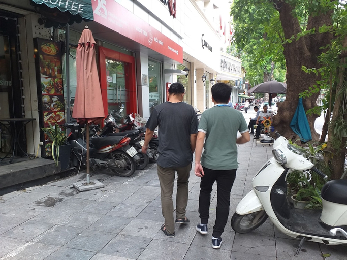 Others 5, Merci Hotel, Hoàn Kiếm