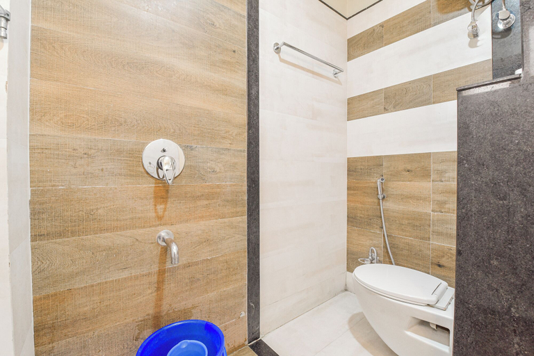 Bathroom 3, Fabhotel Pink Cozzy, Jaipur