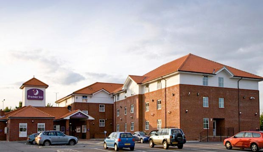 Exterior & Views 3, Premier Inn Chelmsford - Springfield, Essex
