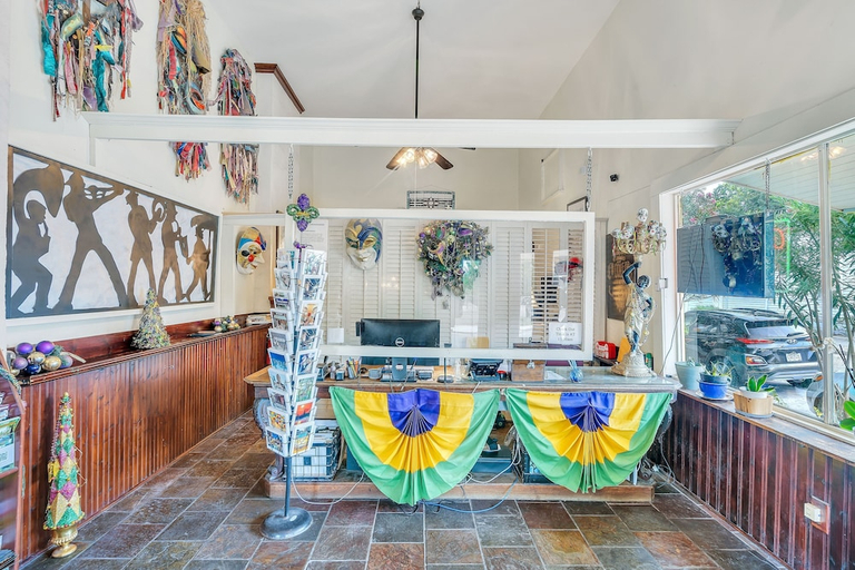 Public Area 2, Historic Mardi Gras Inn, Orleans