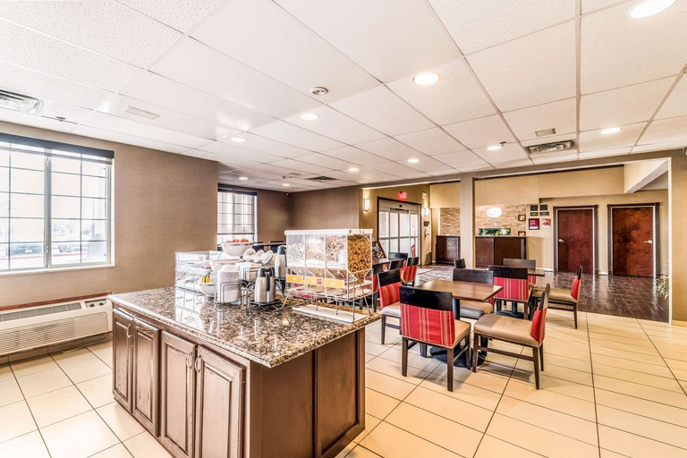 Food & Drinks 5, Hawthorn Extended Stay by Wyndham Amarillo, Randall