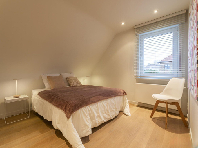 Room 2, Villa Mira is a Very Pleasant and Modern Villa, West-Vlaanderen