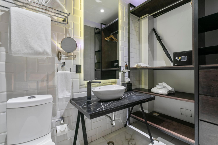Bathroom 3, Casa Prim Hotel Boutique, Mexico City
