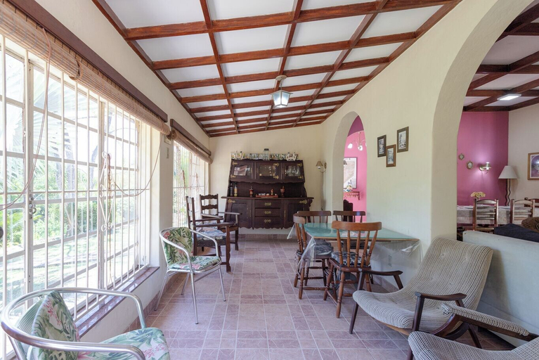 Room 4, S tio Piscina Churrasqueira e Lareira Vassouras, Vassouras