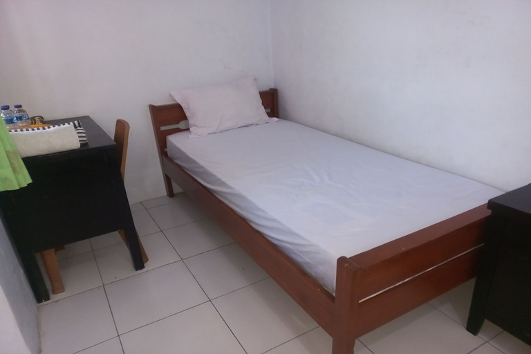 Bedroom 5, Hotel O Juan Kostel 2, Banyumas
