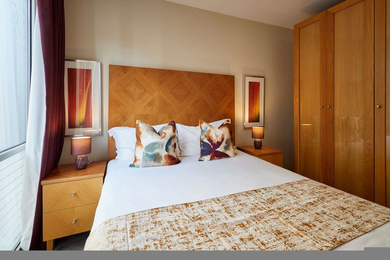 Room 3, Host Stay 207 Hatton Garden, Sefton