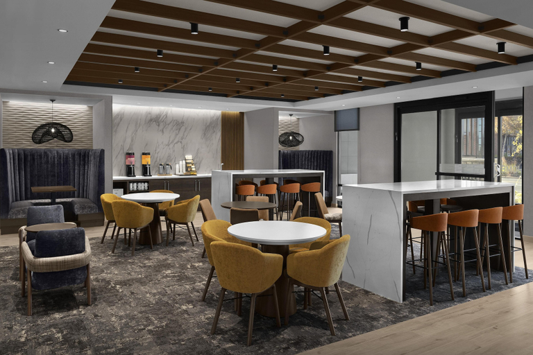 Food & Drinks 5, Home2 Suites By Hilton Ramsey, Anoka