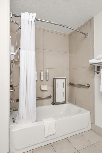 Bathroom 4, Hilton Garden Inn New Braunfels, Comal