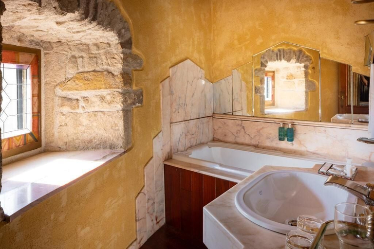 Bathroom 4, Château de Codignat, Puy-de-Dôme