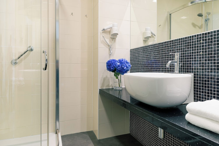 Bathroom 3, Hotel Michelino 75 by The Sydney Hotel, Bologna