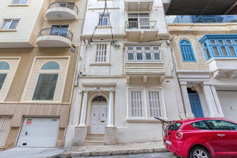 Room 5, Benny s Seaside Escape Sliema