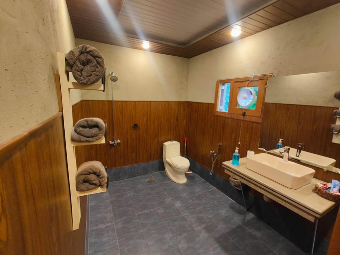 Bathroom, Das-e-Basi, Northern Areas