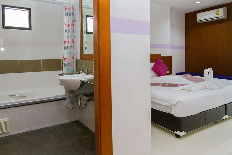 Bedroom 1, Diamond Crown Hotel Patong, Phuket Island