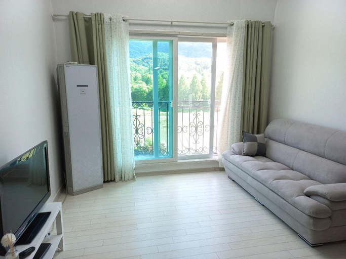 Others 5, Gamseong House, Yeongi