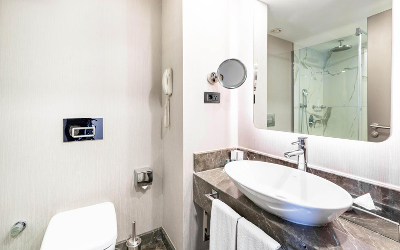 Bathroom 5, Opera Hotel Bosphorus, Beyoğlu