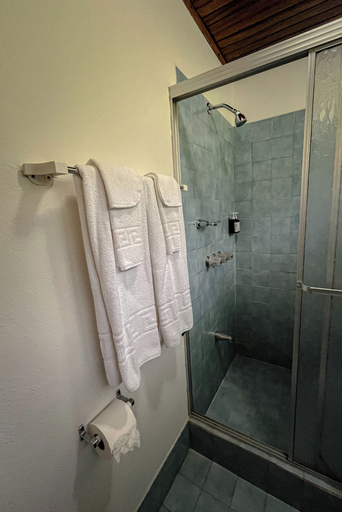 Bathroom 4, Hotel de Montana Monteverde, Puntarenas