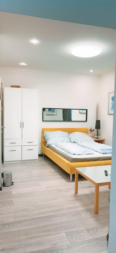 Room 5, Bright 1BR Stay in Central Vienna, Wien