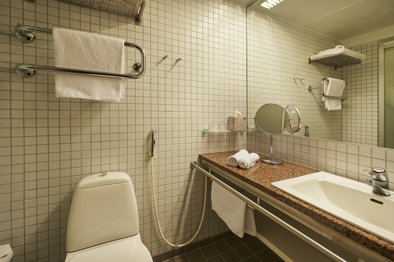 Bathroom 3, SCANDIC IKAALISTEN KYLPYLA, Pirkanmaa
