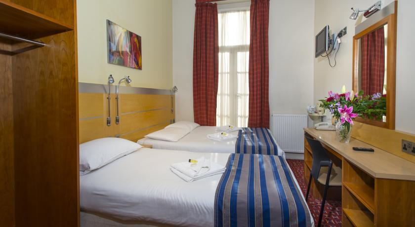 Bedroom 5, St George's Inn Victoria, London