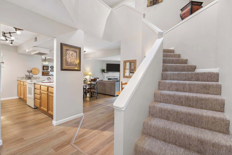 Others 4, All Fore the Best - Onsite Amenities, Taney
