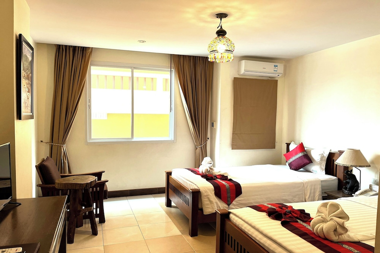 Bedroom 3, Aiyaree Place Hotel, Pattaya