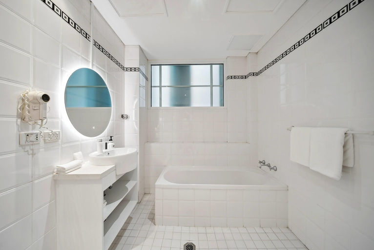 Bathroom 4, Castlereagh Boutique Hotel, an Ascend Collection Hotel, Sydney