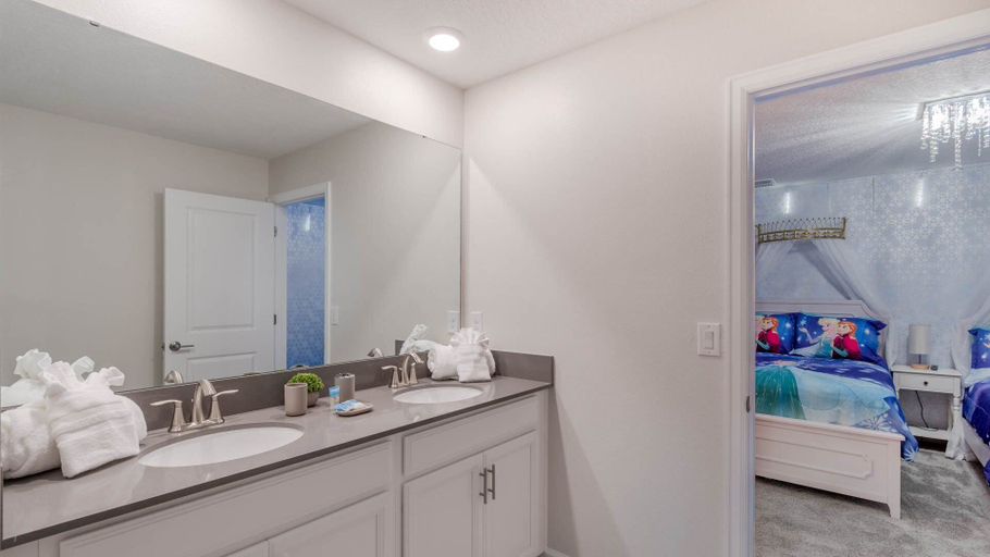 Bathroom 4, Championsgate Resort 8 Bedroom Private Pool Home 8 Home, Osceola