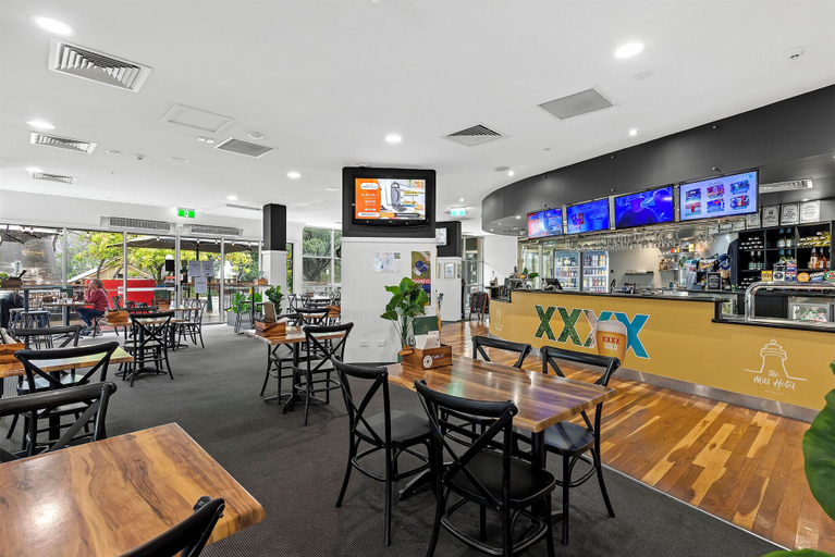 Food & Drinks 2, Madison Hotel Tower Mill, Brisbane