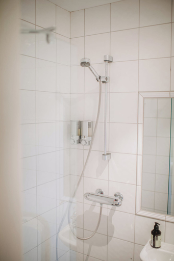 Bathroom 3, Helgaker Gård, Gran