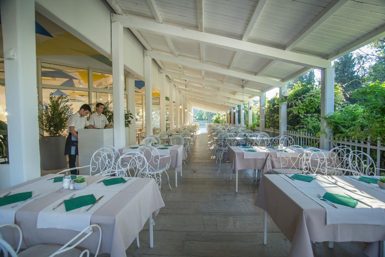 Food & Drinks 5, Slovenska Plaza 4