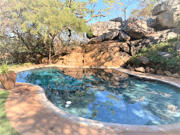 Others 5, Family Lodge in Natural African Bush - 2115, Bulawayo
