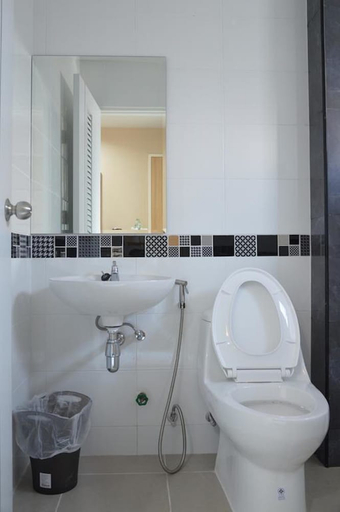 Bathroom 3, Bright Apartment Hat Yai, Hat Yai