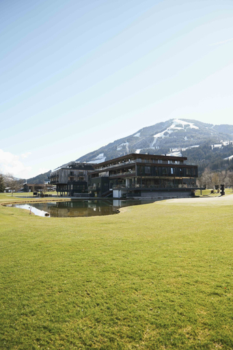 Exterior 5, Luxurious Penthouse on the Golf Course, Kitzbühel