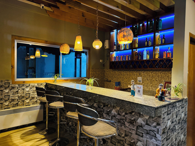 Food & Drinks 4, Hotel Drukyul, Chang