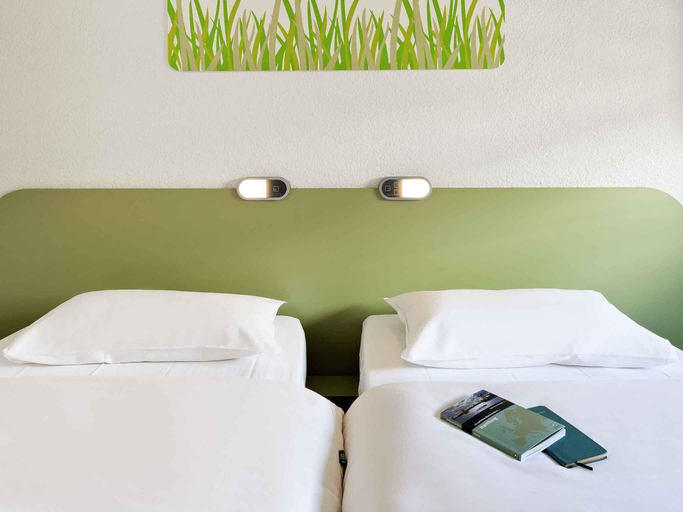 Bedroom 4, ibis budget Avignon Nord Le Pontet, Vaucluse