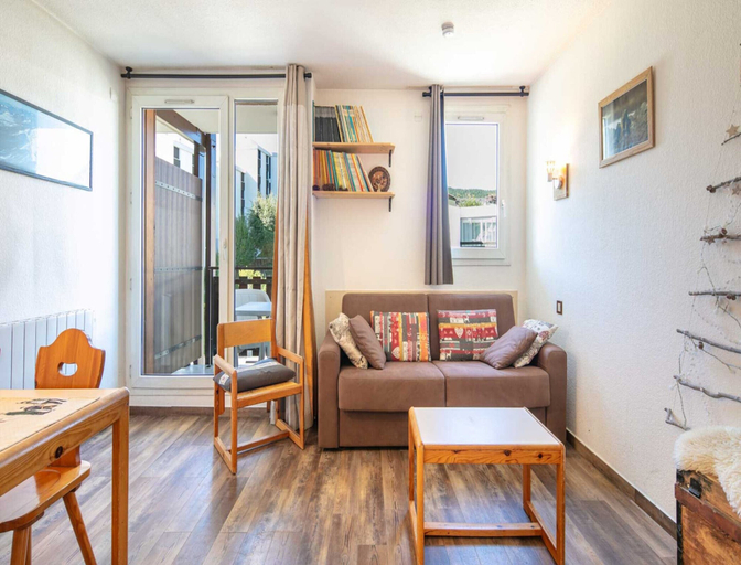 Living room 4, Cosy Mountain Retreat for 4 Guests, Isère