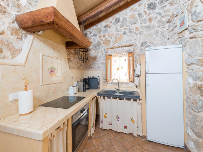 2, Casa De Piedra - Villa With Private Pool, Baleares