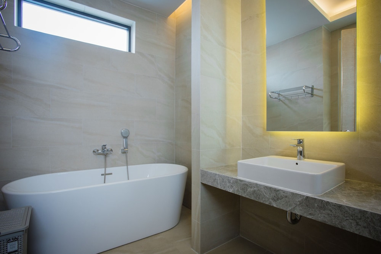 Bathroom 5, Gold Chariot Pool Villa, Pulau Phuket