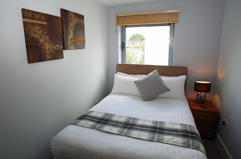 Room 4, Cherry in Newcastle Upon Tyne, Newcastle upon Tyne