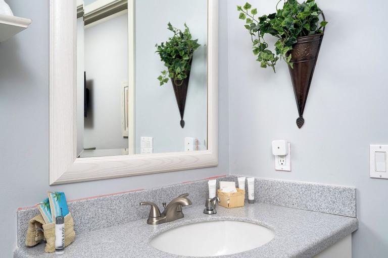 Bathroom 4, Harbour House At The Inn, Lee