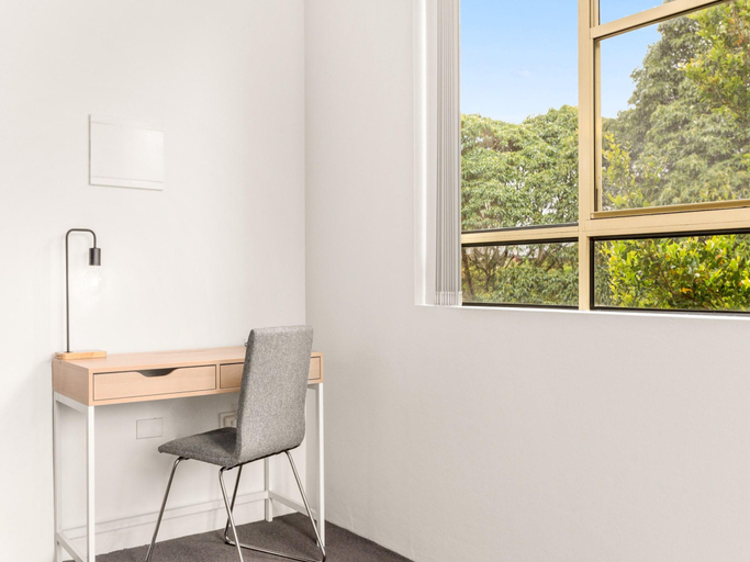 Others 4, Pristine 2-Bed Near Marrickville Village, Sydney