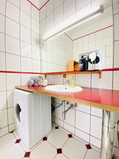 Bathroom 3, Cozy 2BR Apartment Near Westbahnhof, Wien