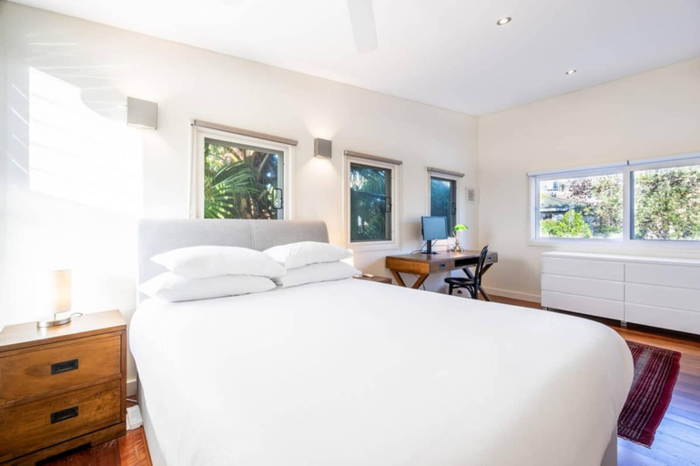 Others 3, Delightful 4-bed Home Near Centennial Park, Sydney