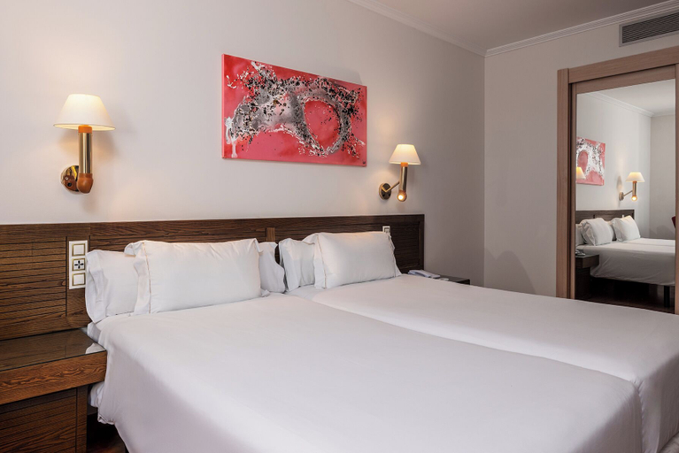 Bedroom 4, Senator Cadiz Hotel, Cádiz