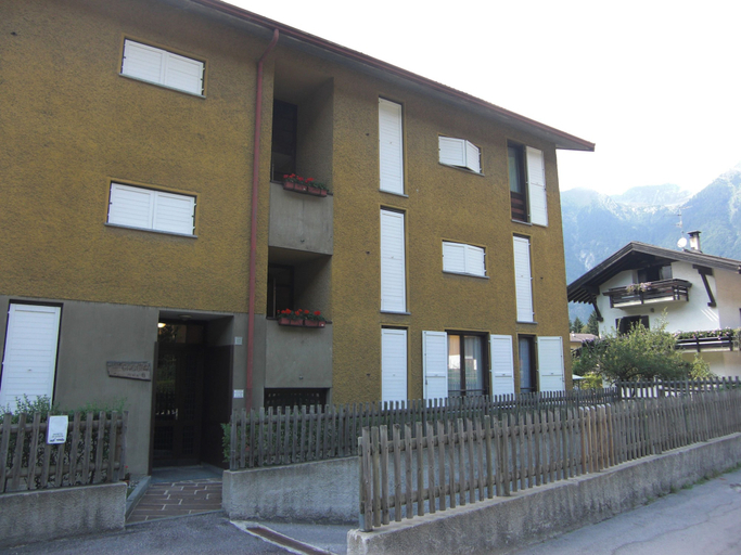 Room 2, 077 Moderno Monolocale Giustino, Trento