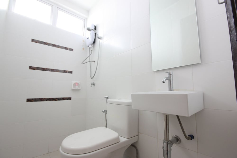Bathroom 2, Shamrock Beach Villas Seaview 15, Penang Island
