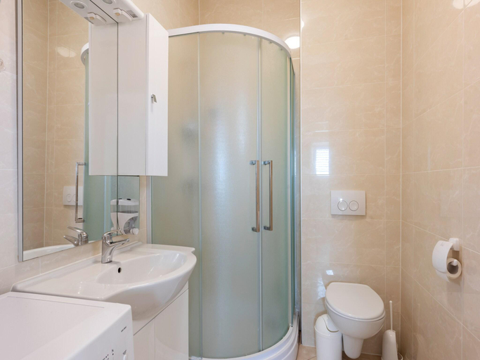 Bathroom 3, Apartment in Nevidane near the Beach, Pašman