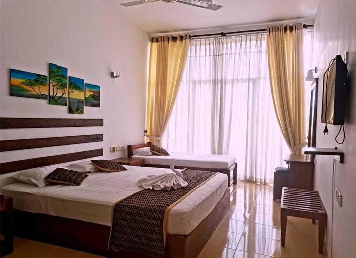 Room 2, Oga Reach Yala, Thissamaharama